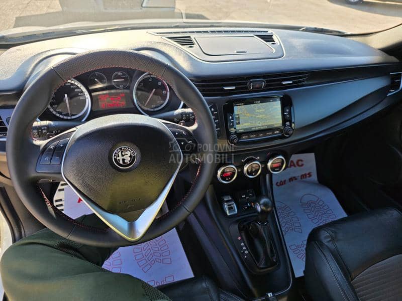Alfa Romeo Giulietta 2.0mjet AUT/NAV 128K Alfa Romeo Giulietta 2.0mjet AUT/NAV 128K