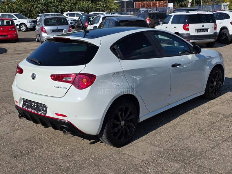 Alfa Romeo Giulietta 2.0mjet AUT/NAV 128K Alfa Romeo Giulietta 2.0mjet AUT/NAV 128K