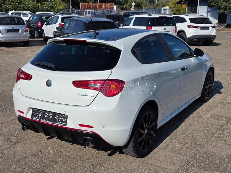 Alfa Romeo Giulietta 2.0mjet AUT/NAV 128K Alfa Romeo Giulietta 2.0mjet AUT/NAV 128K