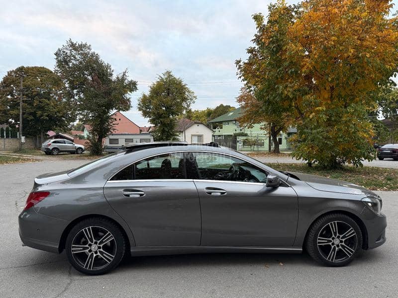 Mercedes Benz CLA 200 1.8