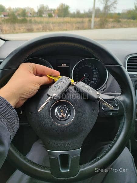 Volkswagen Golf 6 1.6 TDI ALKANTARA