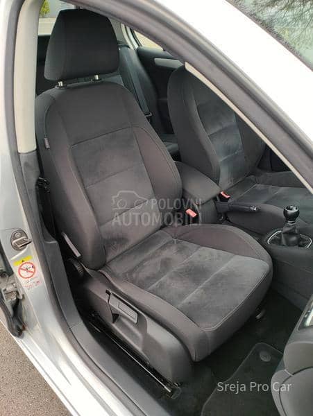 Volkswagen Golf 6 1.6 TDI ALKANTARA