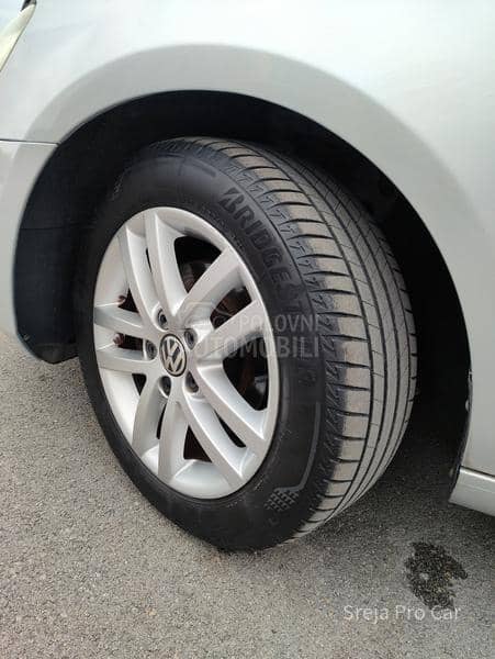 Volkswagen Golf 6 1.6 TDI ALKANTARA