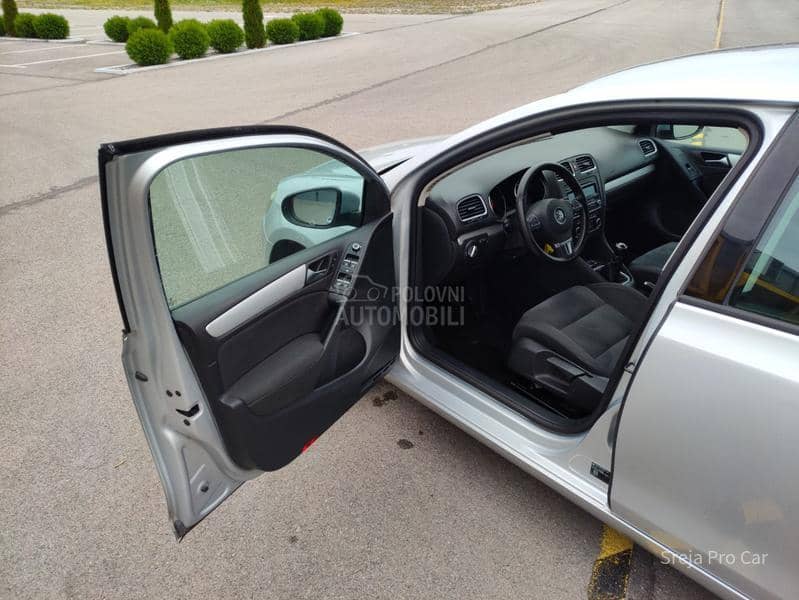 Volkswagen Golf 6 1.6 TDI ALKANTARA