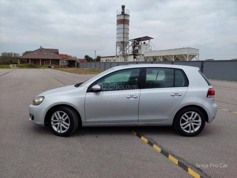 Volkswagen Golf 6 1.6 TDI ALKANTARA