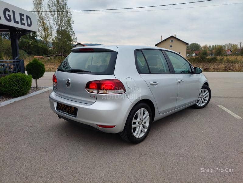 Volkswagen Golf 6 1.6 TDI ALKANTARA