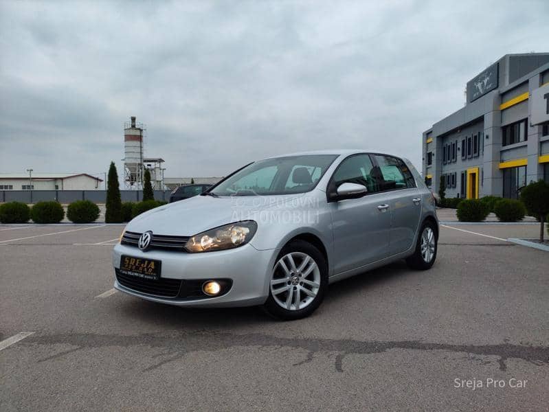 Volkswagen Golf 6 1.6 TDI ALKANTARA