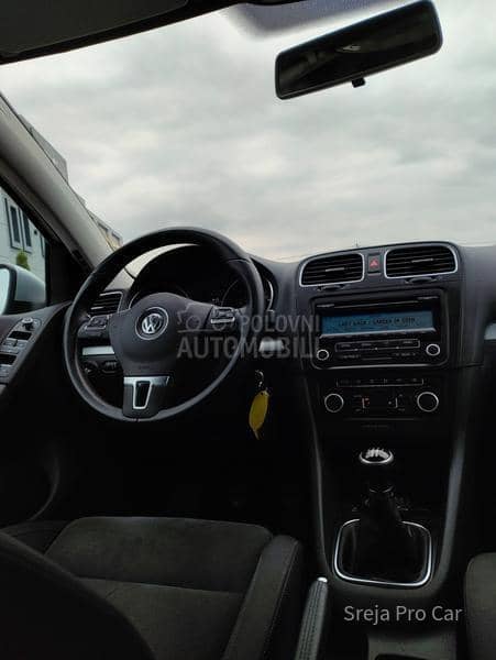 Volkswagen Golf 6 1.6 TDI ALKANTARA