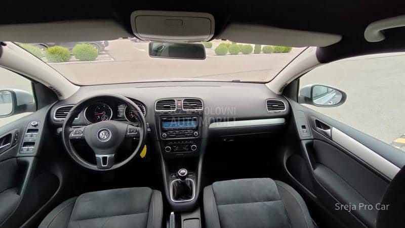 Volkswagen Golf 6 1.6 TDI ALKANTARA