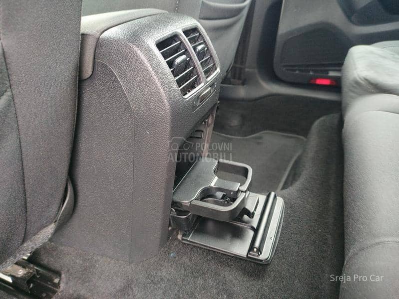 Volkswagen Golf 6 1.6 TDI ALKANTARA