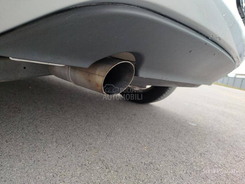 Volkswagen Golf 6 1.6 TDI ALKANTARA