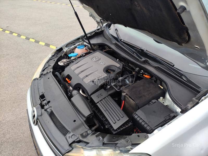 Volkswagen Golf 6 1.6 TDI ALKANTARA