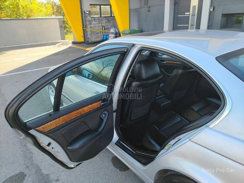 BMW 330 3.0 Xi Ful Prep0ruka