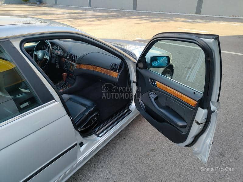 BMW 330 3.0 Xi Ful Prep0ruka