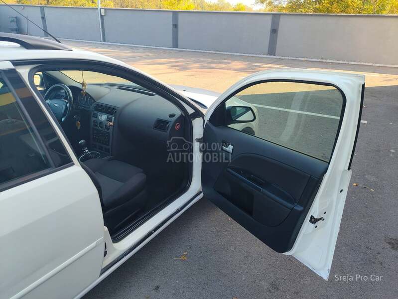 Ford Mondeo 2.0 TDDI TREND