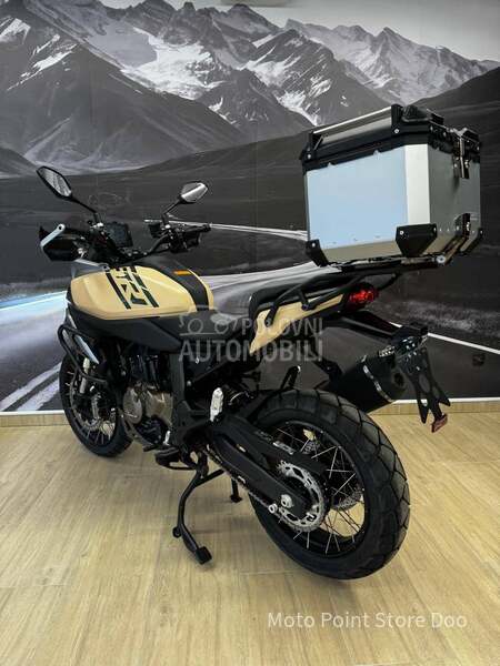 QJMOTOR SRT 600 SX  A2 DOSTUPAN