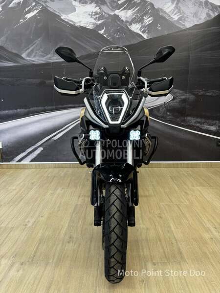 QJMOTOR SRT 600 SX  A2 DOSTUPAN