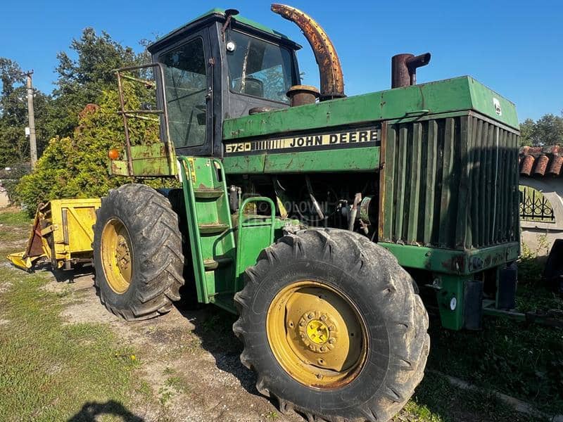 John Deere 5730