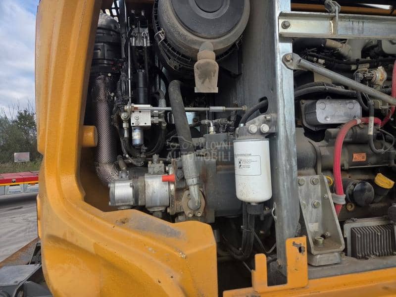 Liebherr 912  COMPACT