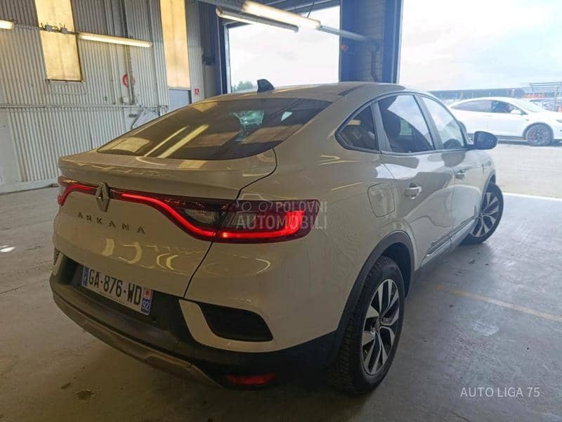 Renault Arkana 1.6 E-Tech145 Busine