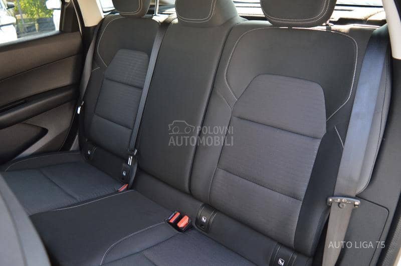 Renault Arkana 1.6 E-Tech145 Busine