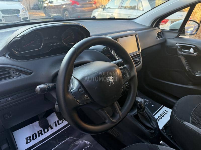 Peugeot 208 N.O.V