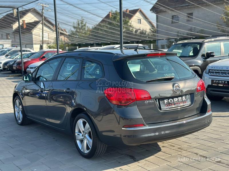 Opel Astra J N O V A