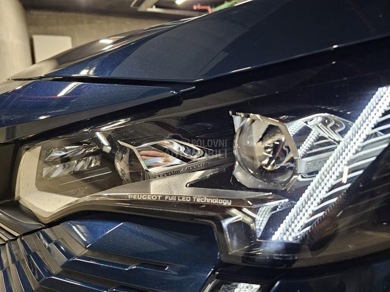 Peugeot 5008 2.0 hdi GT 180 Eat8