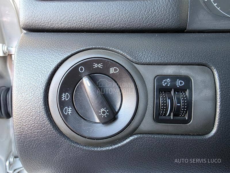 Škoda Octavia 1.6 b 75 k w servisi