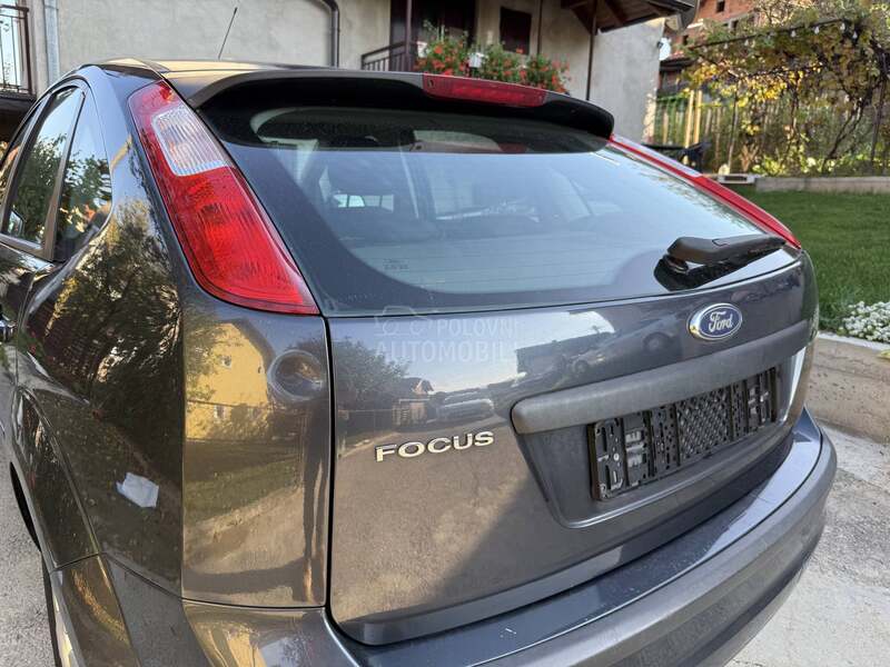 Ford Focus 1.6 AMBIENTE