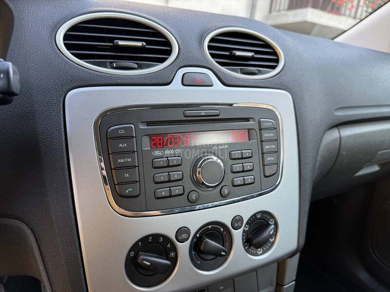 Ford Focus 1.6 AMBIENTE