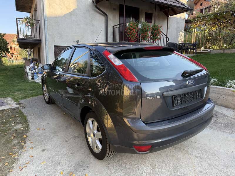 Ford Focus 1.6 AMBIENTE