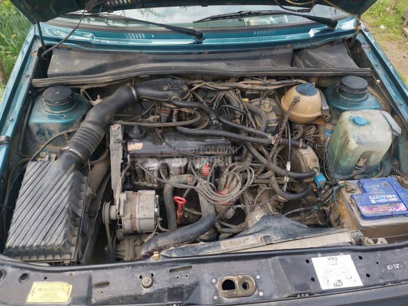 Volkswagen Golf 2 1.8
