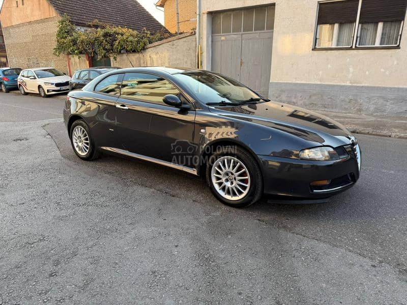 Alfa Romeo GT 1.9 JTD/TOOP/GT/ Alfa Romeo GT 1.9 JTD/TOOP/GT/