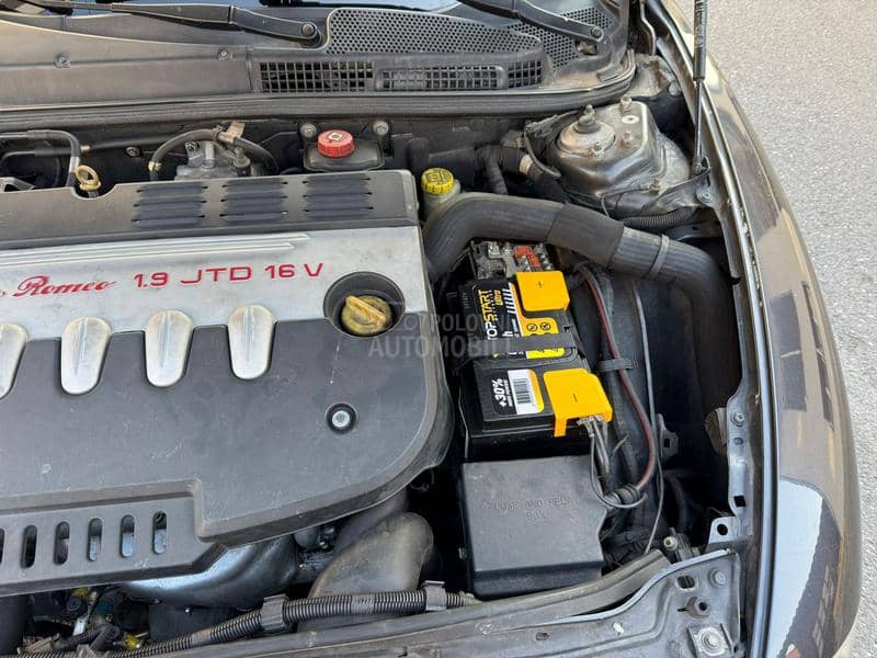 Alfa Romeo GT 1.9 JTD/TOOP/GT/ Alfa Romeo GT 1.9 JTD/TOOP/GT/