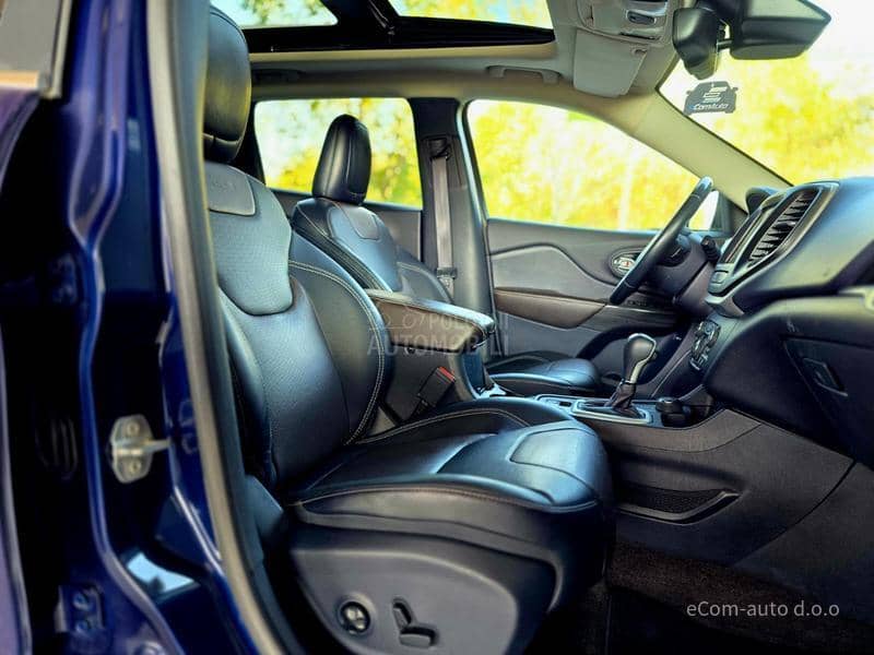 Jeep Cherokee 2.2d LIMITED A/T 4x4