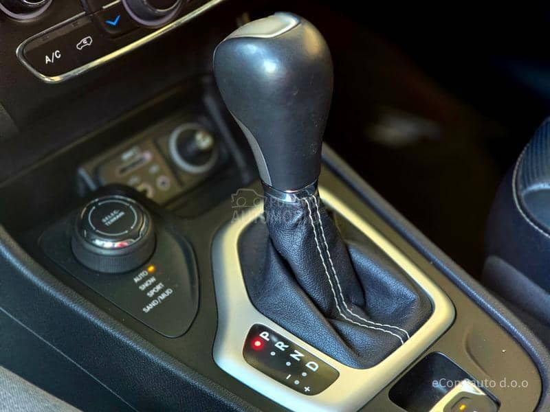 Jeep Cherokee 2.2d LIMITED A/T 4x4