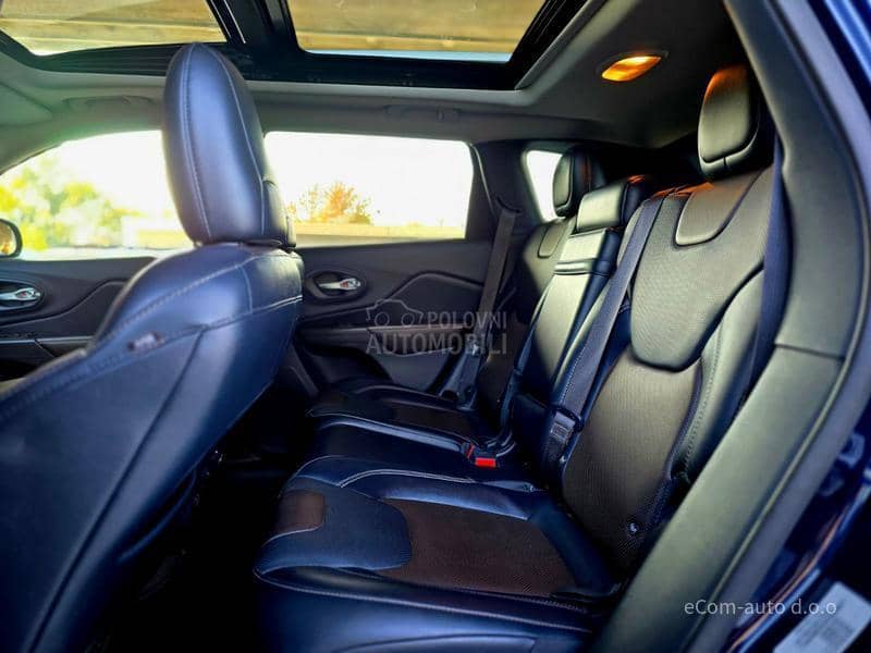 Jeep Cherokee 2.2d LIMITED A/T 4x4