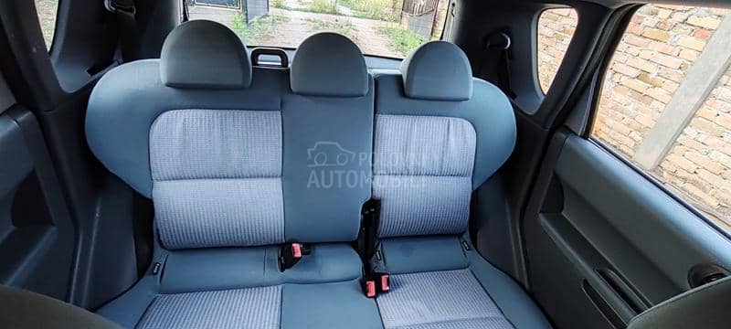 Mitsubishi Colt 1.3 2004.godište