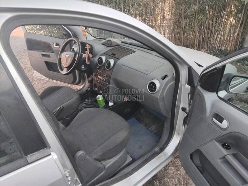 Ford Fusion 1.4 TDCI