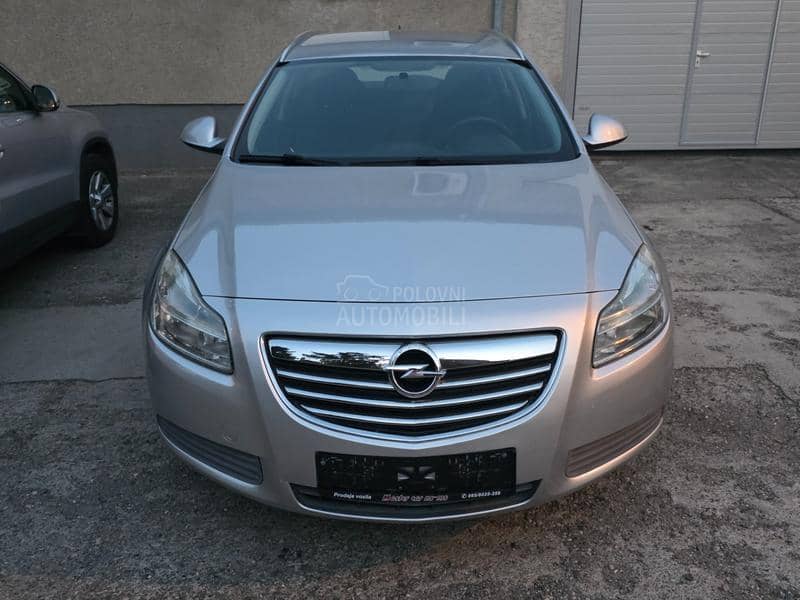 Opel Insignia 2.0cdti  SERVISN A Opel Insignia 2.0cdti  SERVISN A
