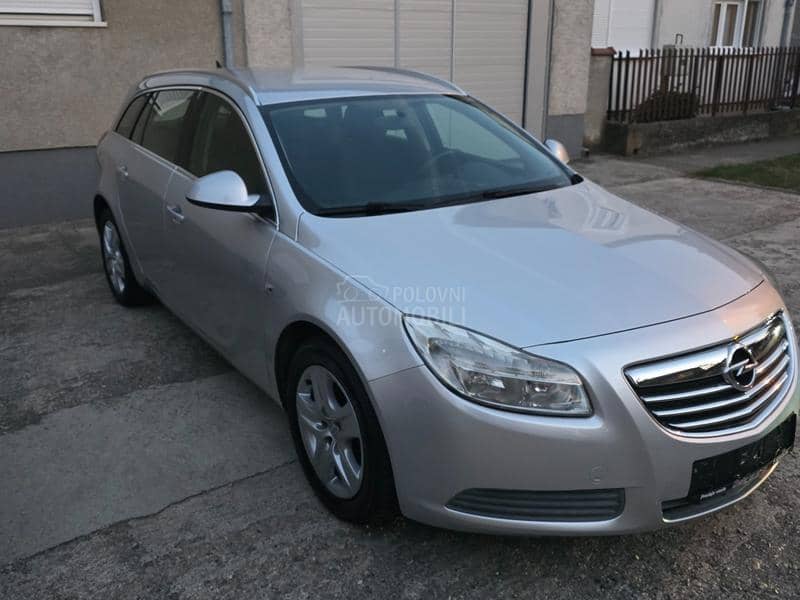 Opel Insignia 2.0cdti  SERVISN A Opel Insignia 2.0cdti  SERVISN A