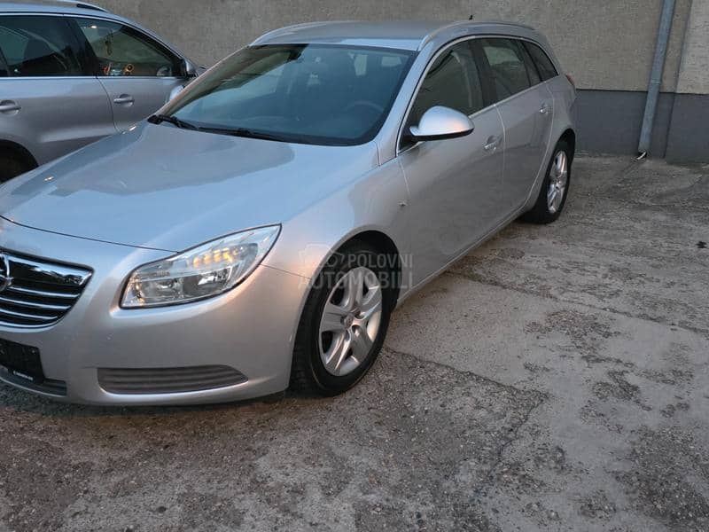 Opel Insignia 2.0cdti  SERVISN A Opel Insignia 2.0cdti  SERVISN A