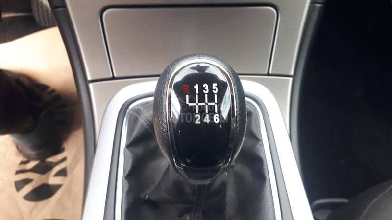 Opel Insignia 2.0cdti  SERVISN A Opel Insignia 2.0cdti  SERVISN A
