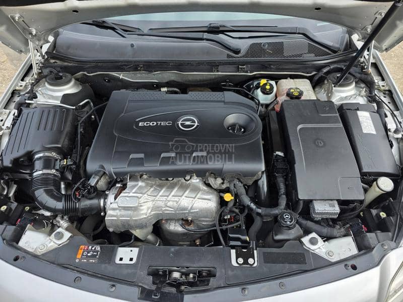 Opel Insignia 2.0cdti  SERVISN A Opel Insignia 2.0cdti  SERVISN A
