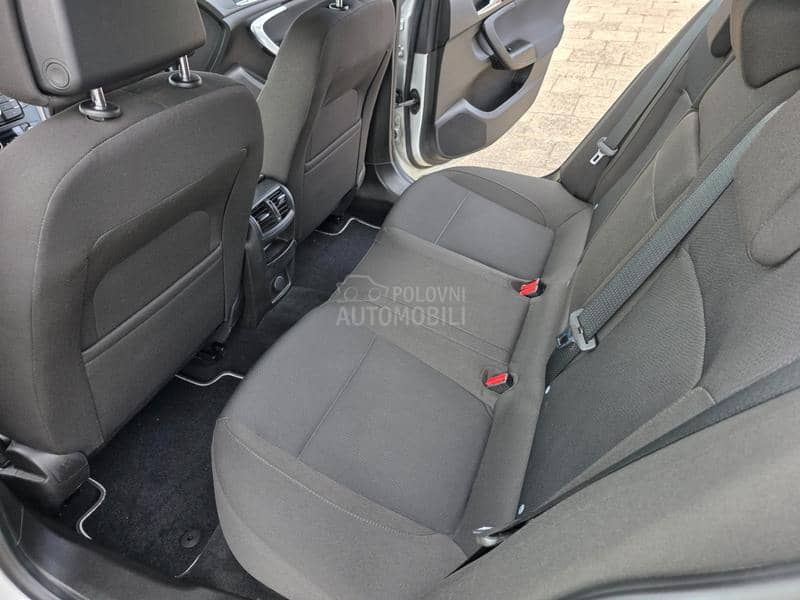 Opel Insignia 2.0cdti  SERVISN A Opel Insignia 2.0cdti  SERVISN A