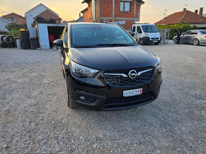 Opel Crossland X  