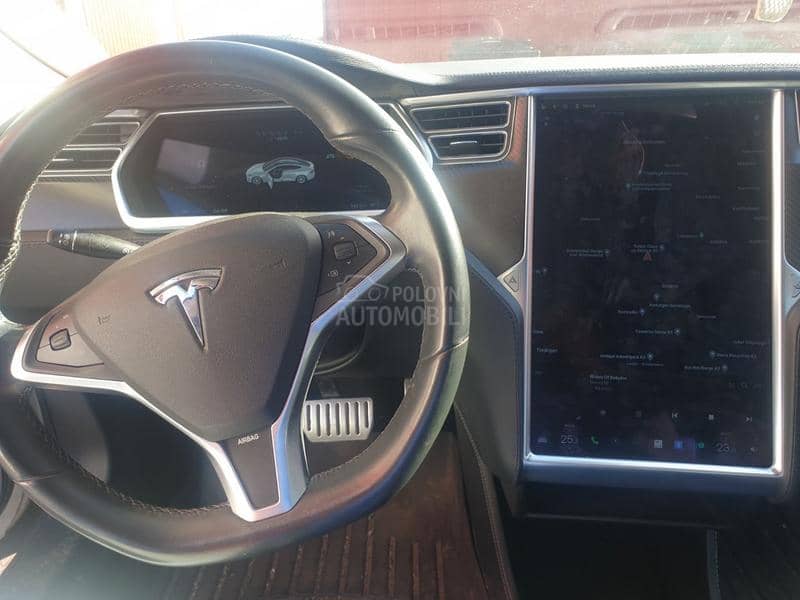 Tesla Model S P 85