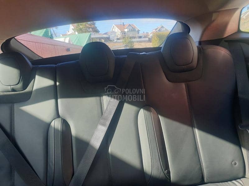 Tesla Model S P 85