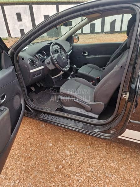 Renault Clio 1.2 100